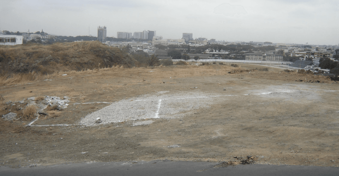 Fiscalización de la Construcción de Edificio para la Facultad de Especialidades Empresariales (UCSG) - Imagen 1